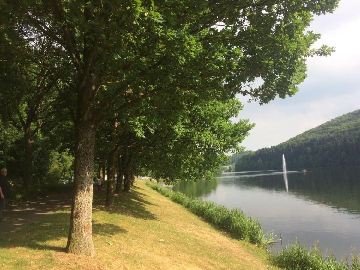 Blick In Die Suedeifel Biersdorf am See Exterior photo