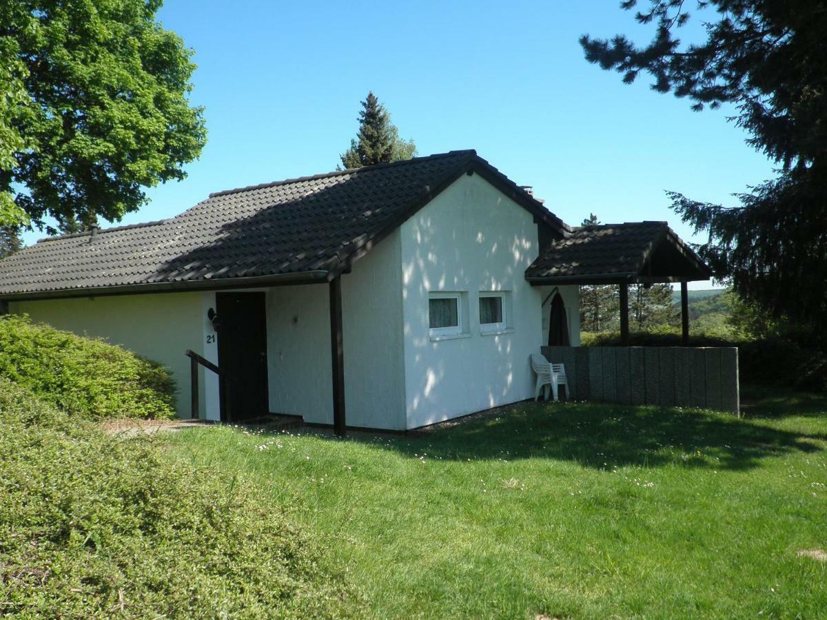 Blick In Die Suedeifel Biersdorf am See Exterior photo